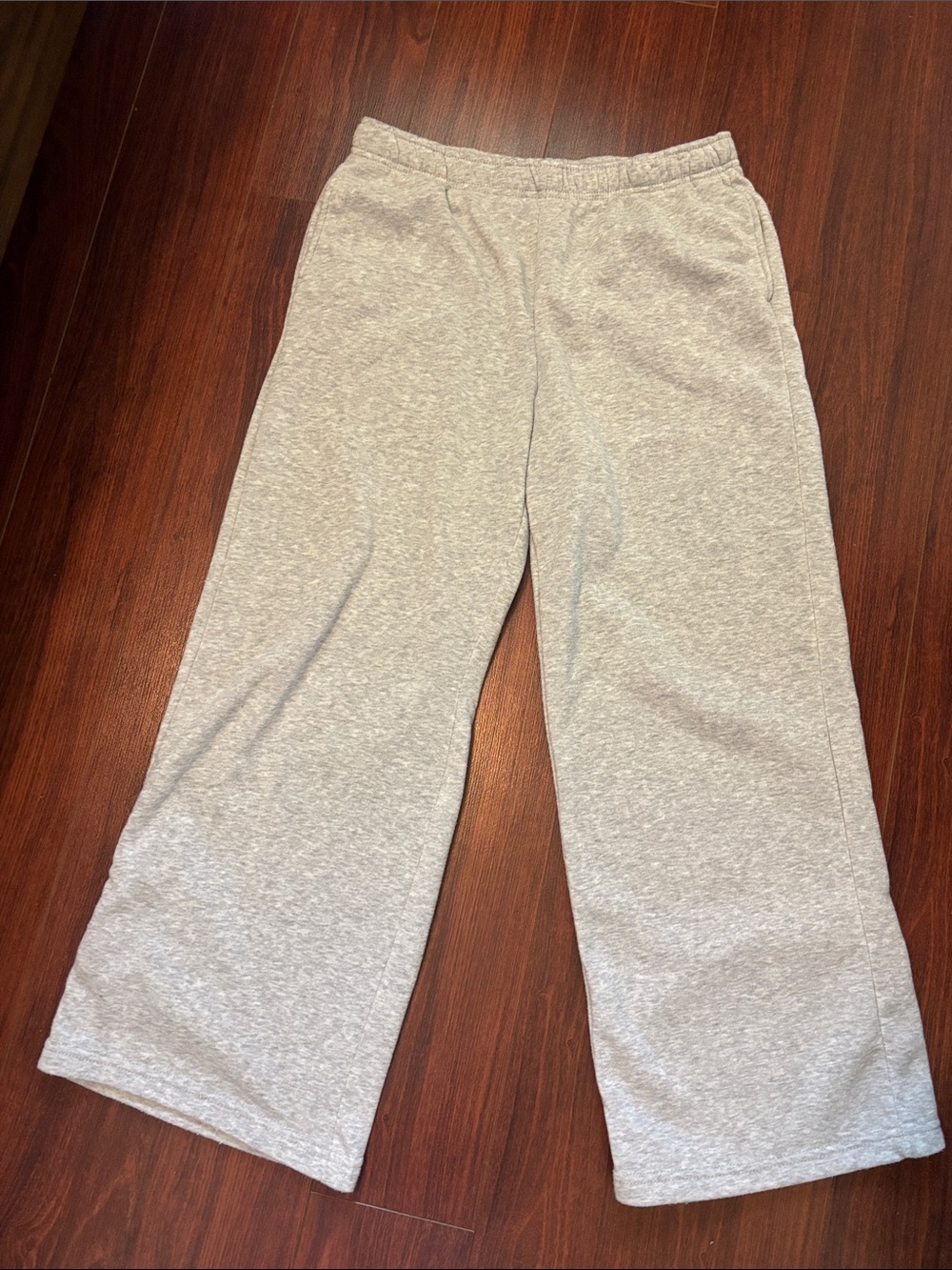 Wide-Leg Sweatpants - Light Gray